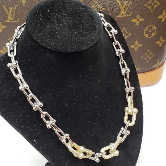 925 Pure Silver and Gold Plated Horse Shoe Necklace Chain - Picture 8 of 8